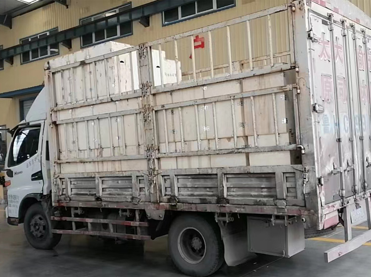 熱賣(mài)！山東礦安重工100臺(tái)氣動(dòng)隔膜泵發(fā)貨