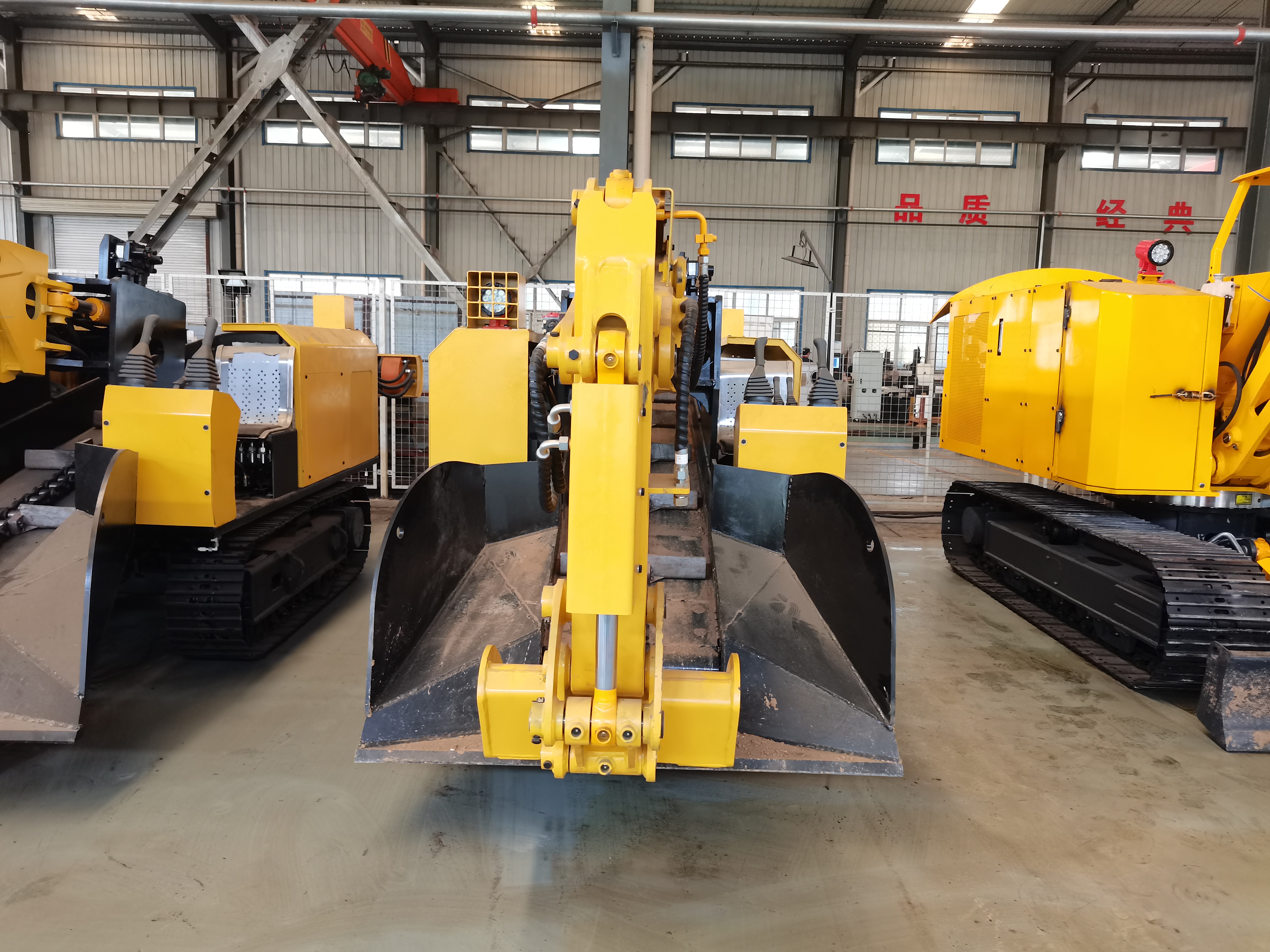 扒渣機的結(jié)構(gòu)有哪些