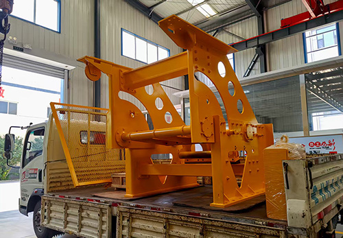 山東礦安重工新型全斷面斷帶抓捕器成功裝車發(fā)貨